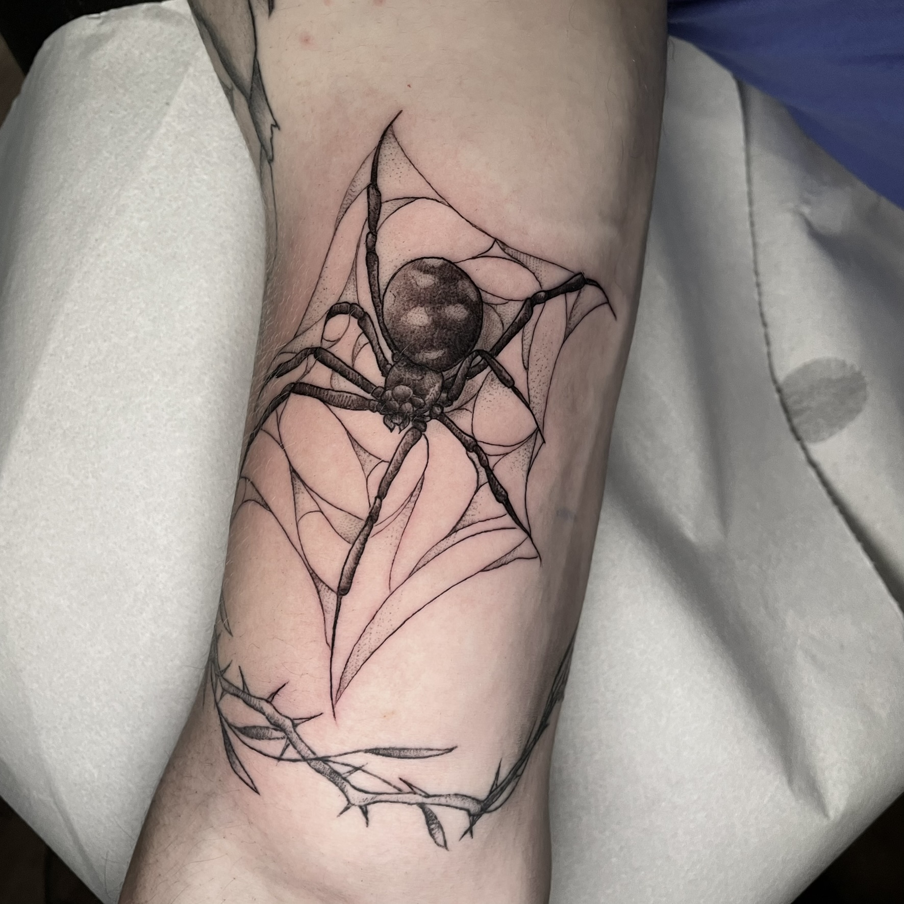 Tatouage floral et animalier illustratif 2