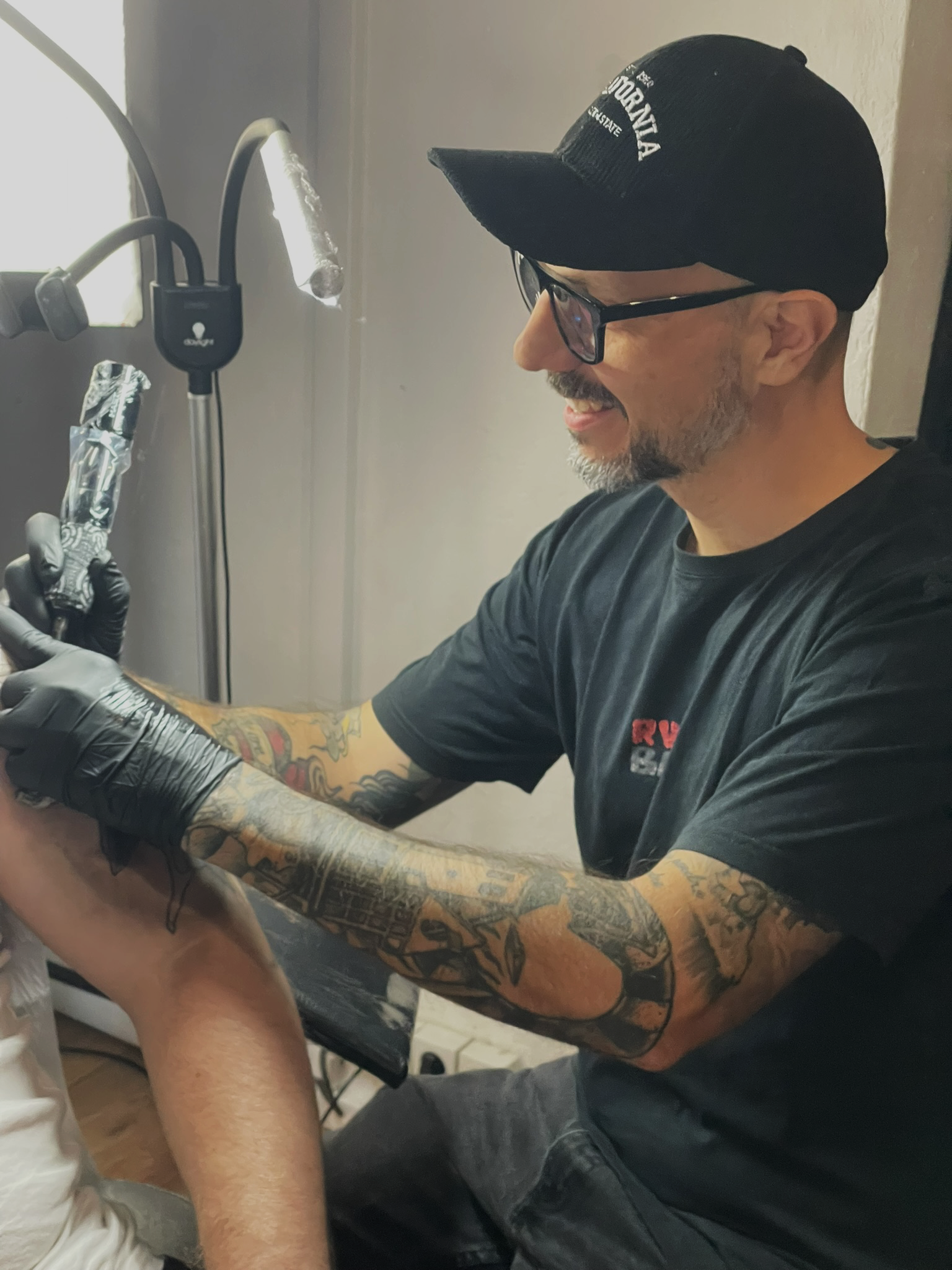 Laurent dans l'atelier Lazyness